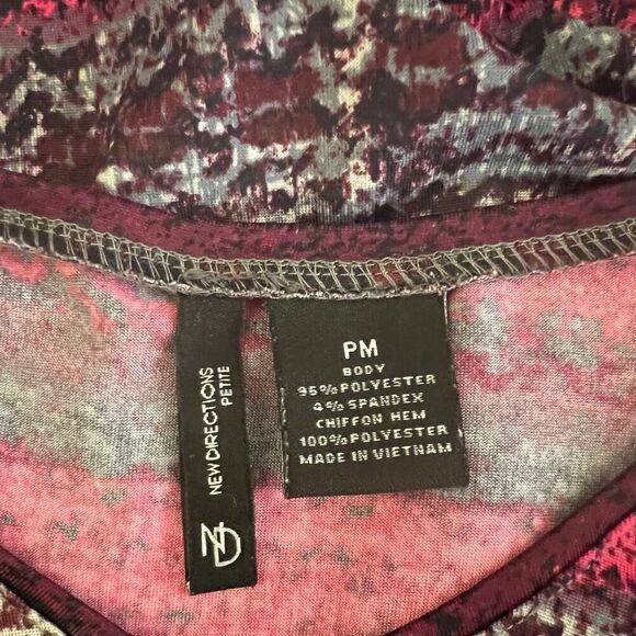 1 Piece, Medium Layered Look Top w/ 3/4 Sleeves, Scoop V Neck, New Directions - Picture 7 of 7